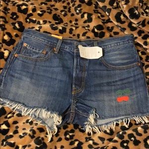 Levi’s denim shorts - NWT